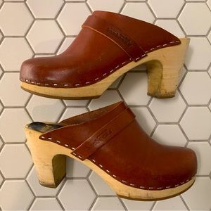 Swedish Hasbeens clogs size 37 slip in classic